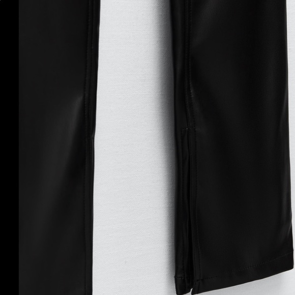 Never warn Zara pleather pants - Picture 3 of 3